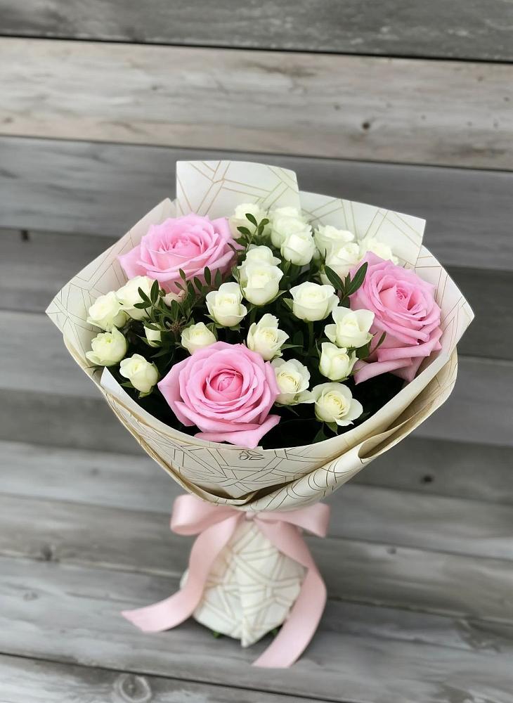 Букет цветов из: Розы в Новой Пролетарке