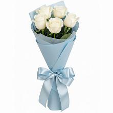 Букет 5 Белых роз Проуд в Новой Пролетарке