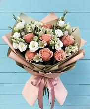 Букет цветов из:  Розы, Альстромерии и Лизиантусы #REPLACE_PRED# Новой Пролетарке