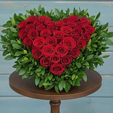 Цветочная композиция из Розы в виде сердца в Новой Пролетарке