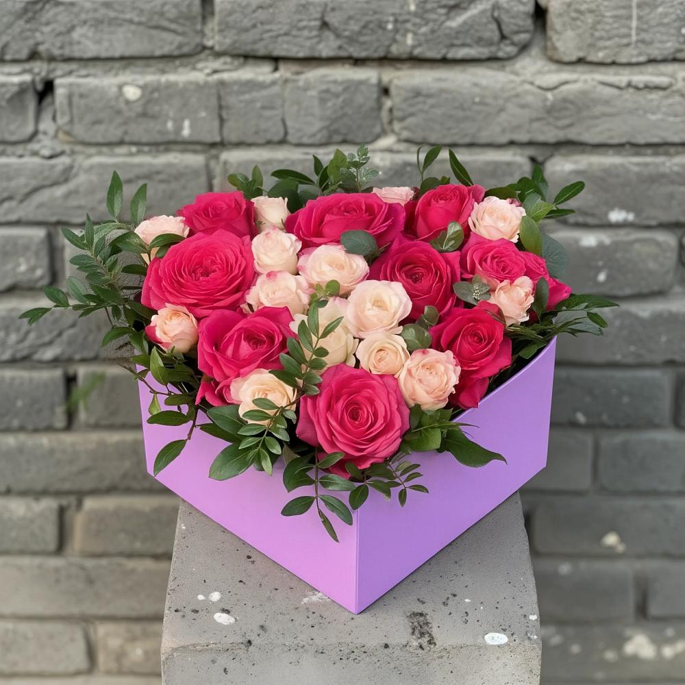 Цветочная композиция из Розы в коробке в Новой Пролетарке