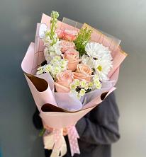 Букет цветов из:  Хризантемы и Розы в Новой Пролетарке