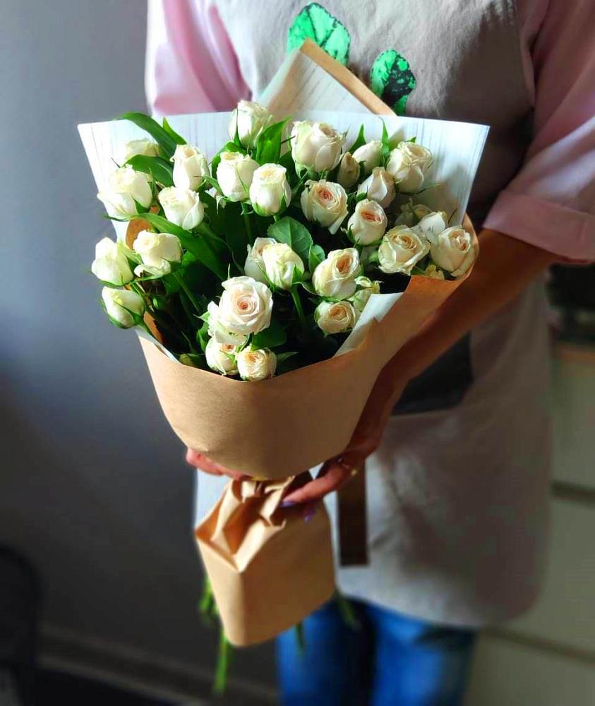Букет цветов из: Розы в Новой Пролетарке