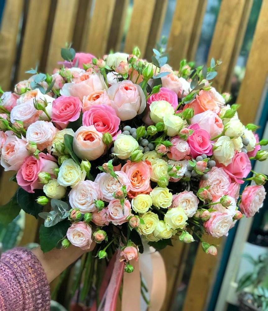 Букет цветов из: Розы в Новой Пролетарке